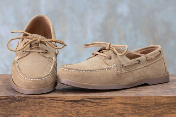 TOMMY CAMEL
