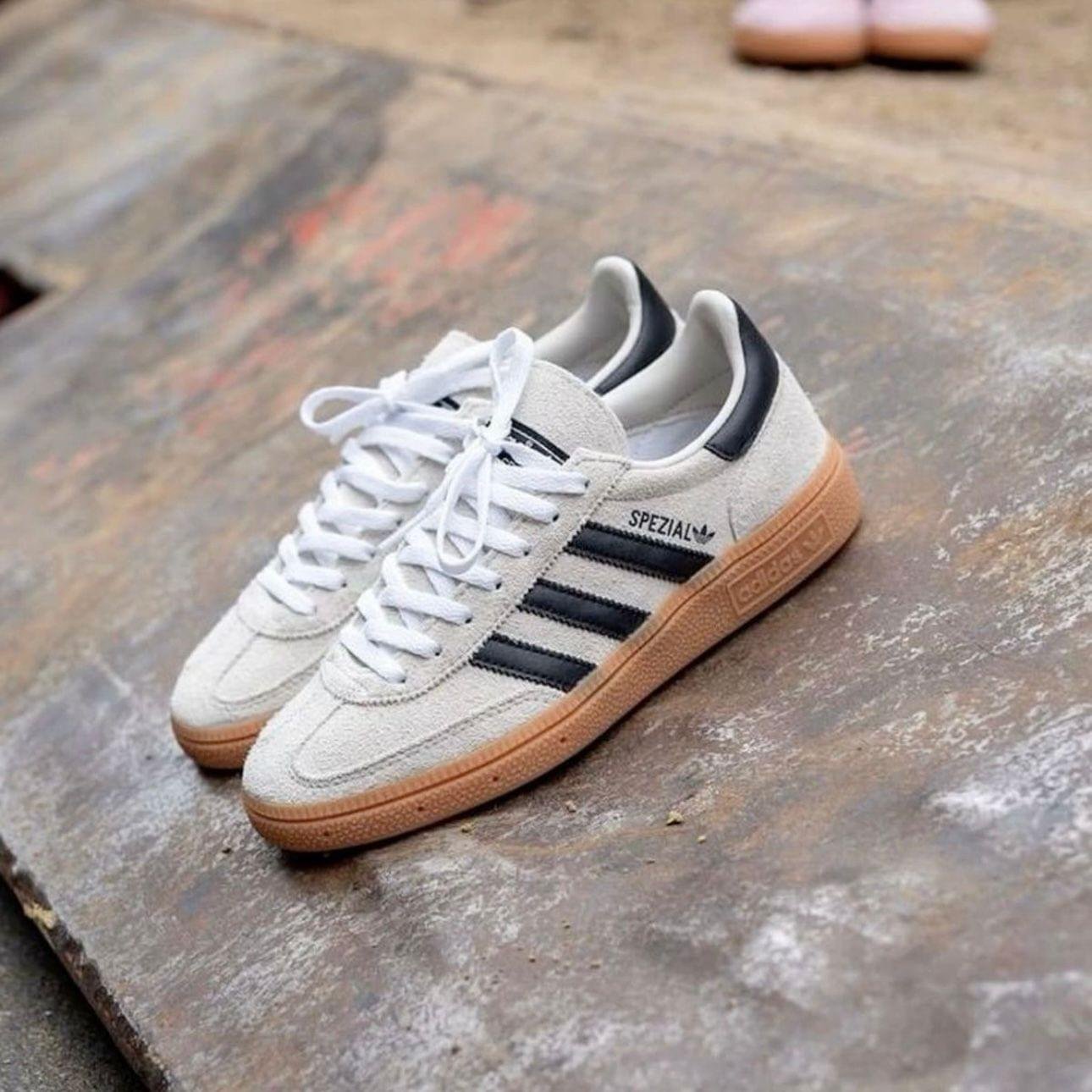 SPEZIAL BEIGE/NEGRO